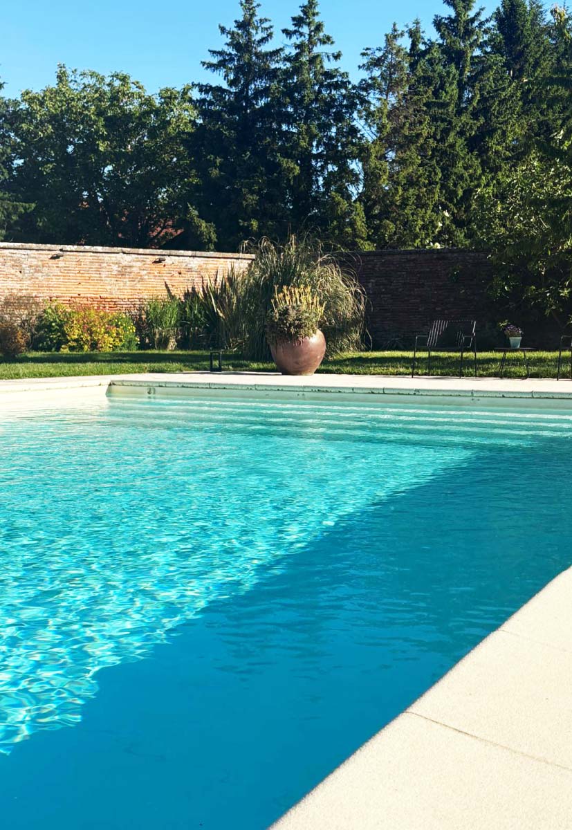 Heated pool in a castle in Burgundy